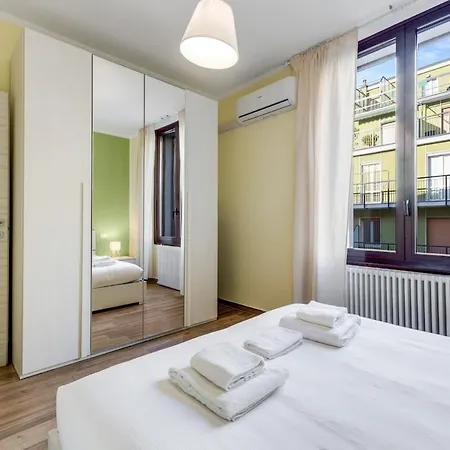 Modern 10 Min To Duomo, M3 Rogoredo 아파트